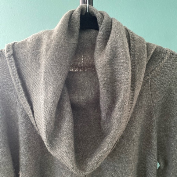 NWT JESSICA SIMPSON Womens Turtleneck Cowl Neck Sweater Top  Size M W-24 - Picture 3 of 5